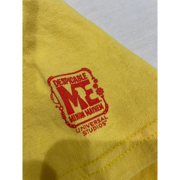 Men's Despicable Me Minions Phil Big Face Open Mouth Graphic Tee Banana Small - Picture 4 of 7